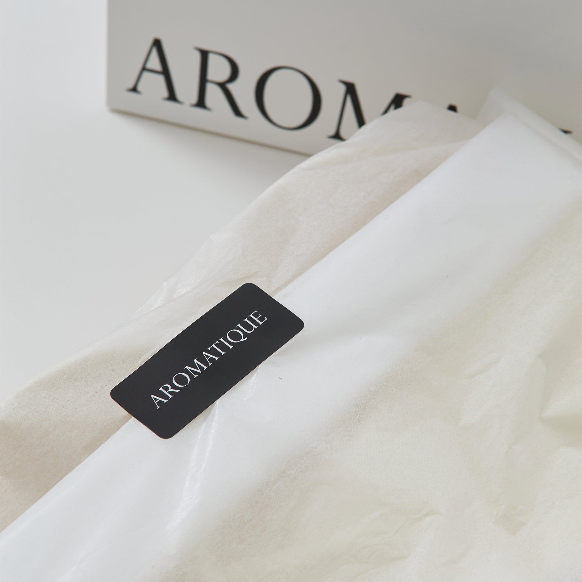 AROMATIQUE ギフトラッピング（ショッパー付き）