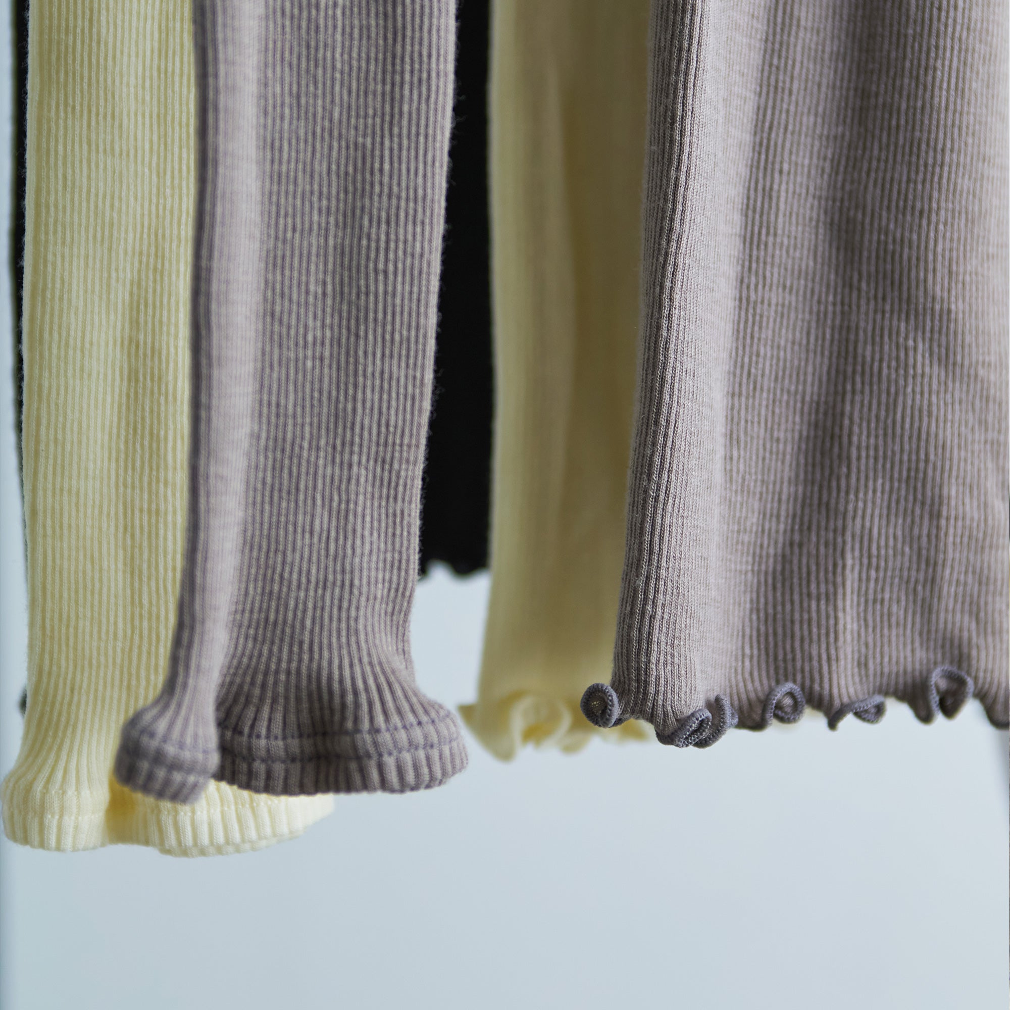 ウールアコーディオン ハイネックロングスリーブ