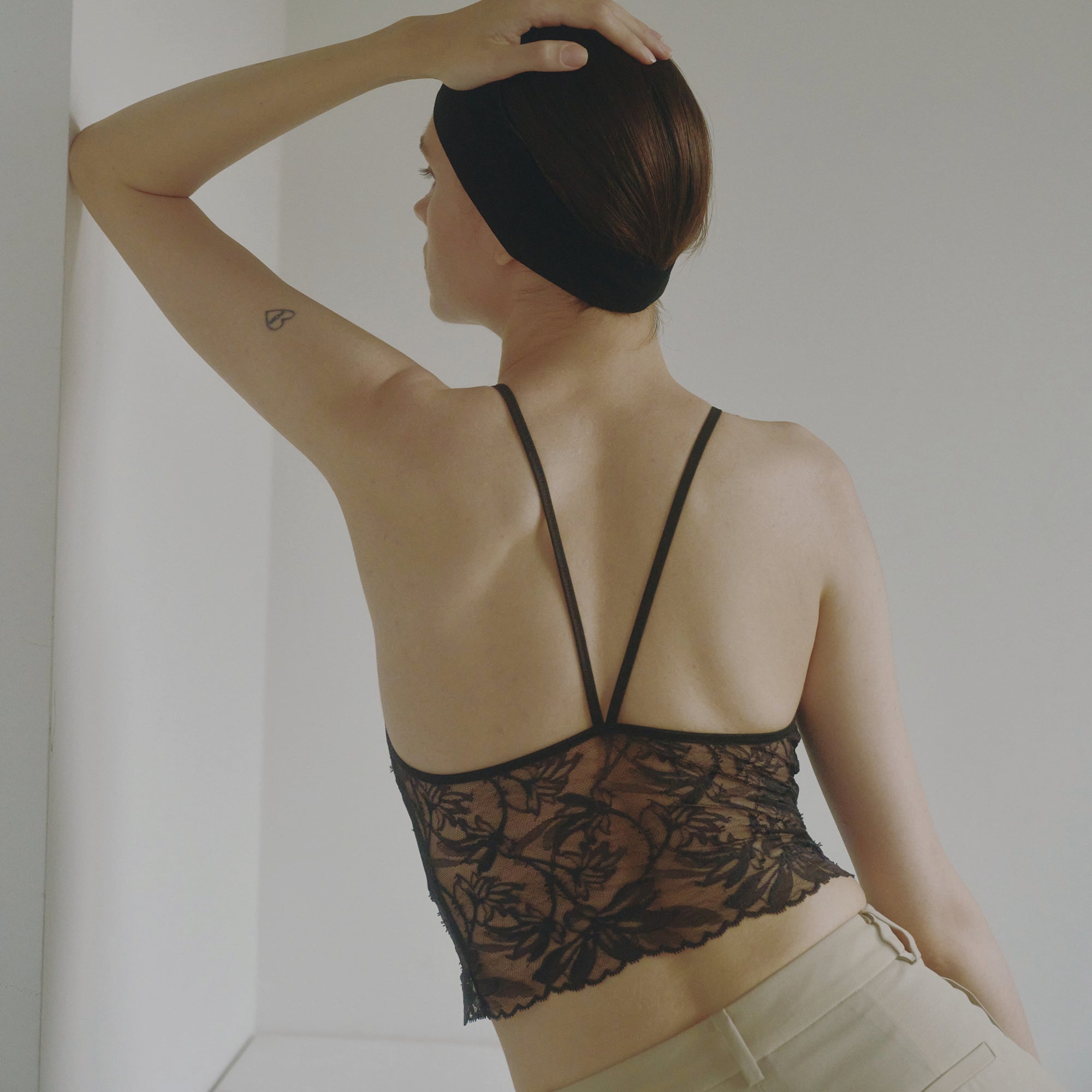 【26SS  Pre-order】シルクアコーディオン アメスリクロップドキャミ