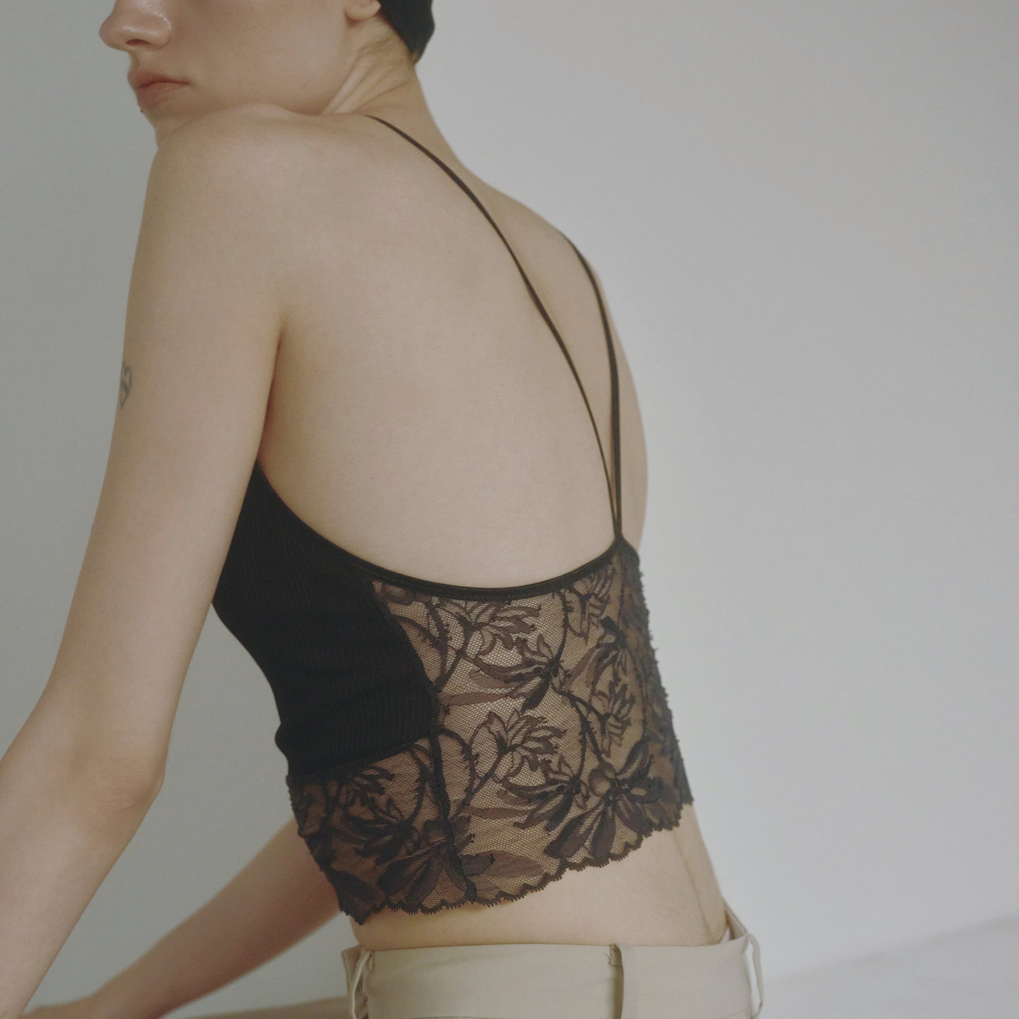 【26SS  Pre-order】シルクアコーディオン アメスリクロップドキャミ