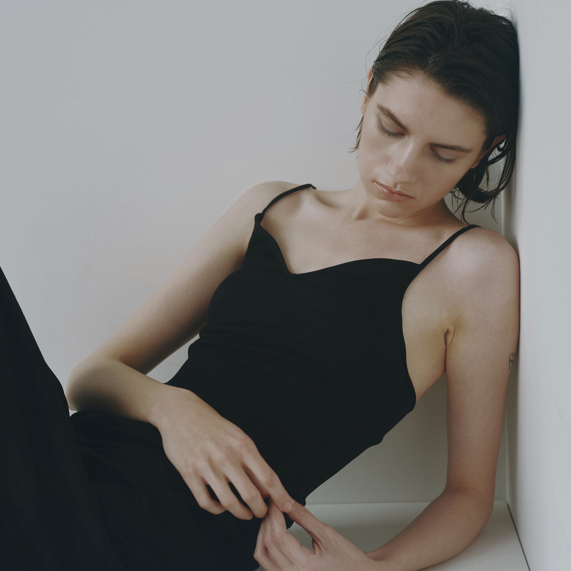 【26SS Pre-order/リニューアル】シルクアコーディオン スリップ